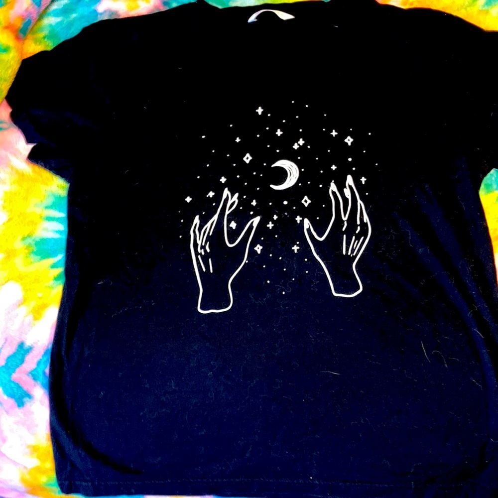 Black T-shirt in good condition
